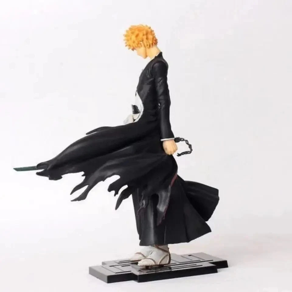 BLEACH Ichigo Kurosaki with sword